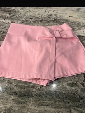 Francesca's Collections Pink High-Rise Skort with Bow